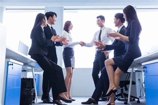 和领导相处的5大忌讳,有了一个,都会让领导讨厌!(图1) 和领导相处的5大忌讳,有了一个,都会让领导讨厌!(图1)