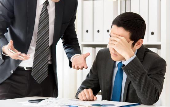 企业应该让员工尽情抱怨？牢骚效应：倾诉与倾听缺一不可(图1)