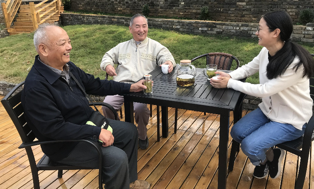 退休后想找事做？不妨去试试这3种职业，时间自由，工作轻松(图4)