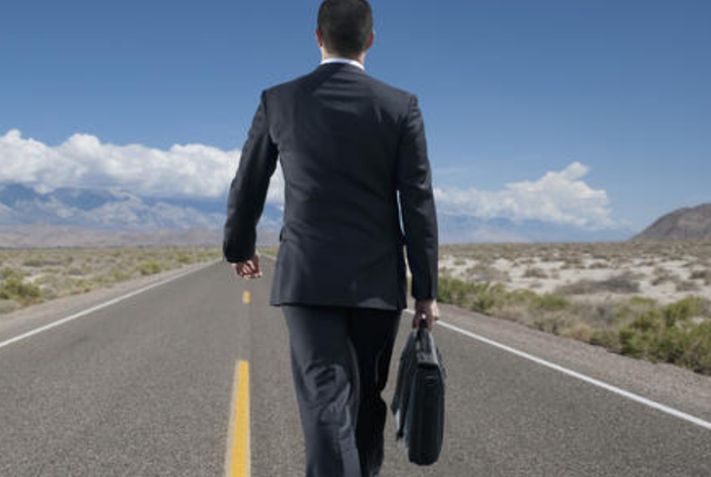 职场潜规则：你的态度往往影响你的发展，行得正才能走得直(图5)