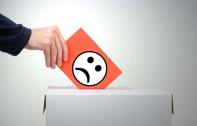 如果你被公司辞退了,这3项权益要维护,别让公司把你当软柿子捏(图2) 如果你被公司辞退了,这3项权益要维护,别让公司把你当软柿子捏(图2)