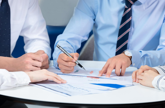 你如果是领导身边的“红人”，这2条潜规则不可触犯，早知早避坑(图2)