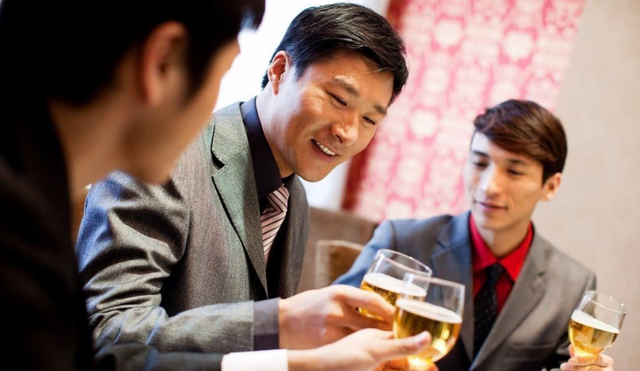 你今天丢领导的面子，他明天丢你的工作，你懂得如何与领导相处吗(图2)