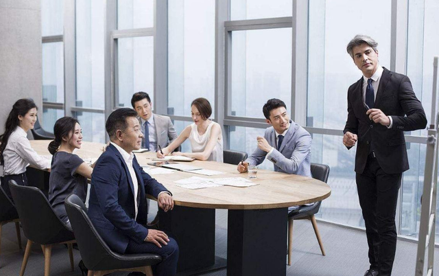 身处职场不懂这2点，还在“起跑线”上就已经输了！现实很残酷！(图4)