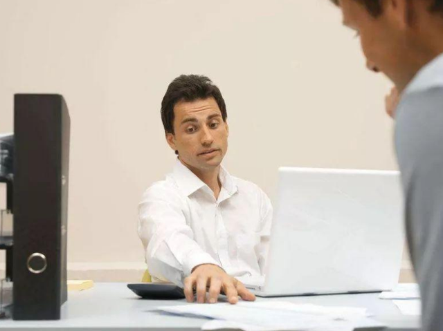 我不服从领导，该怎样对待他？看完这2点你就懂了(图2)