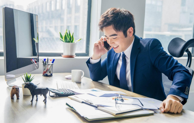 我不服从领导，该怎样对待他？看完这2点你就懂了(图1)