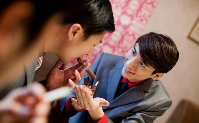 “点烟识人术”：老领导说，饭局上，烟品看人品，这3种人不能用(图2)