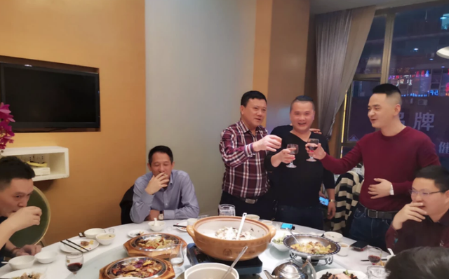 董明珠坦言：和下属吃一顿饭，你就能看出他值不值得被重用(图2)