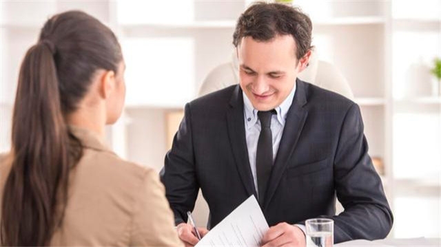 面试官：5根烟，怎么分给6个领导？女研究生回复3个字，被录取(图6)