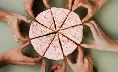 每个股东所持股份的比例是多少?(图2) u=188450077,1515888011&fm=253&fmt=auto&app=138&f=JPEG.webp.jpg